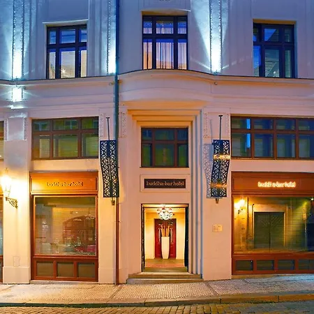 酒店 布拉格佛陀酒吧旅店 5*