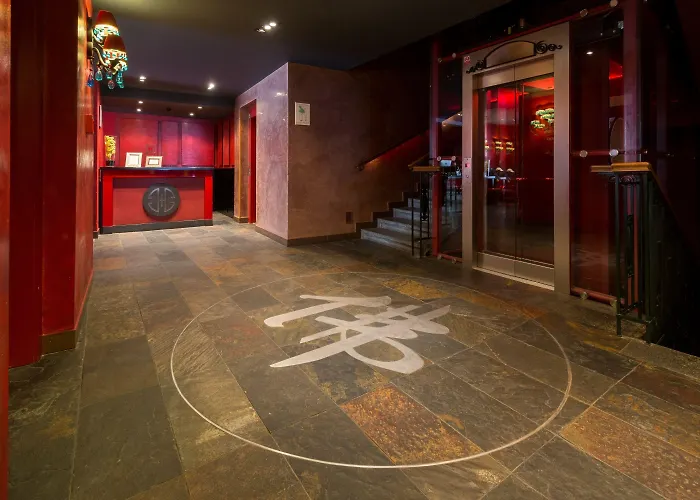 بودا بار فندق