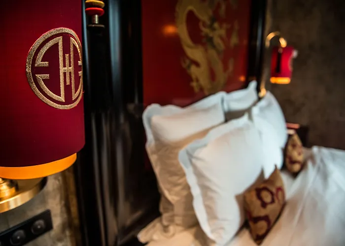 بودا بار فندق