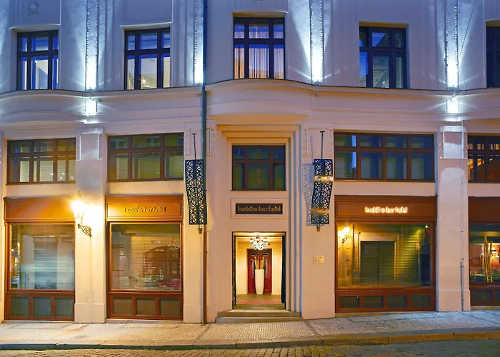 بودا بار 5* براغ