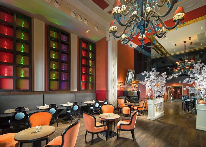 بودا بار فندق